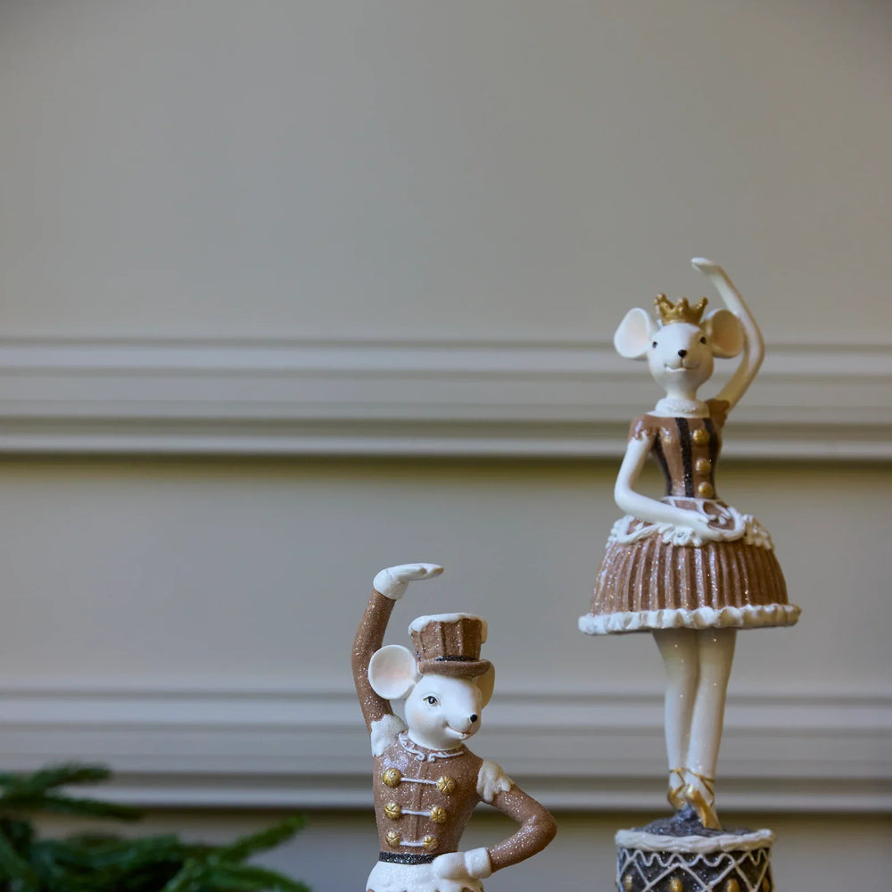 GINGERBREAD BALLET MOUSE