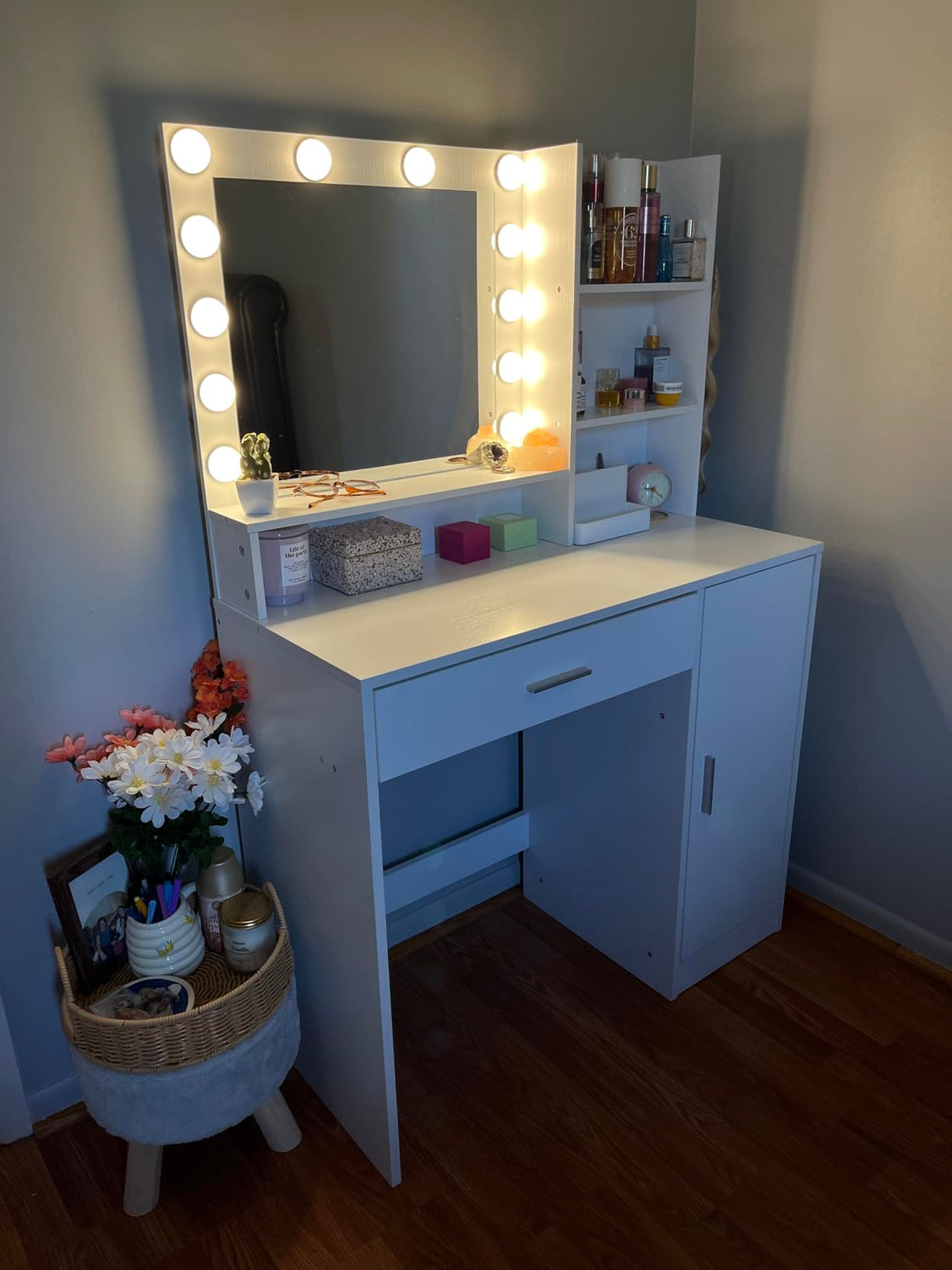 Pink Vanity Desk with Mirror & Light