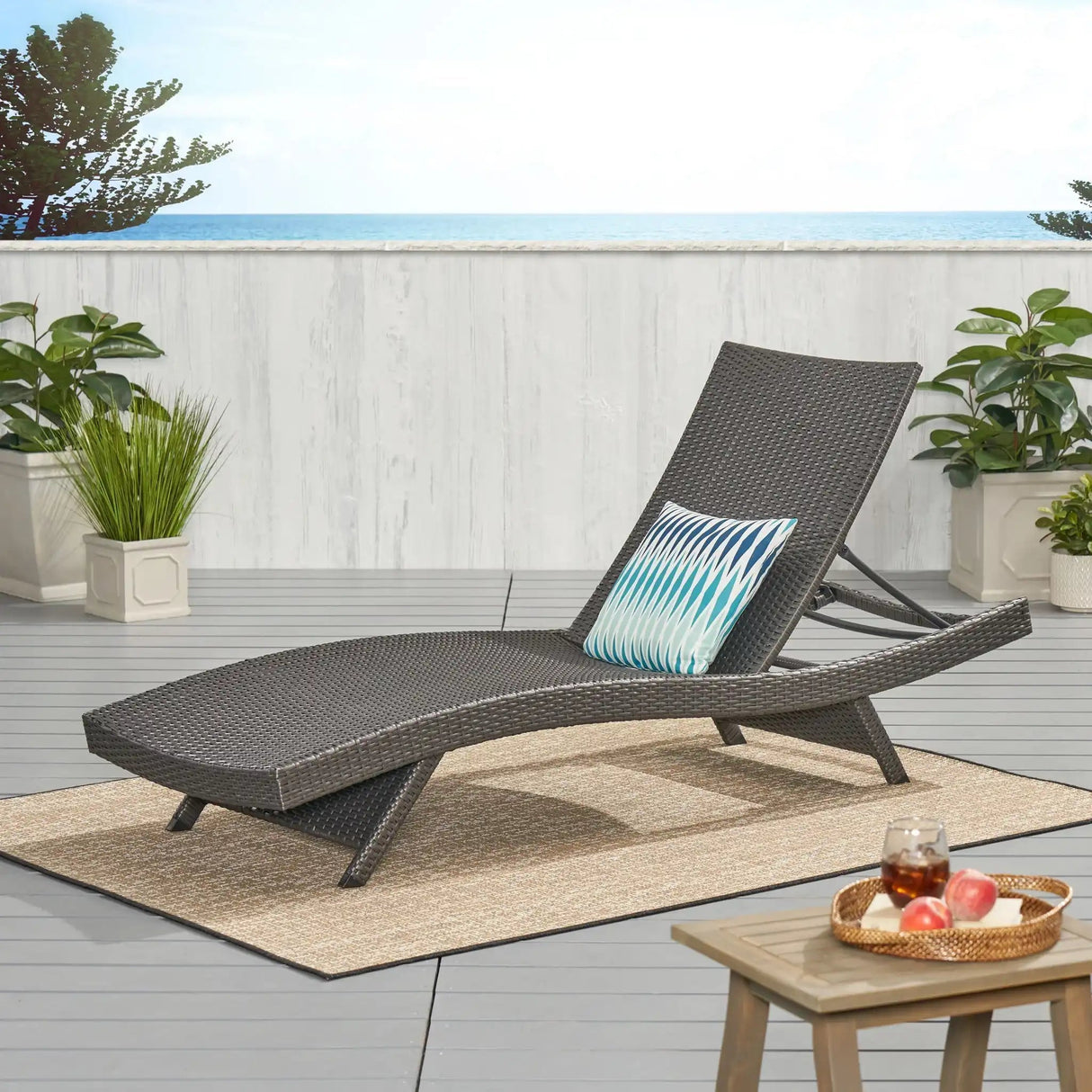 Salem - Chaise Lounge