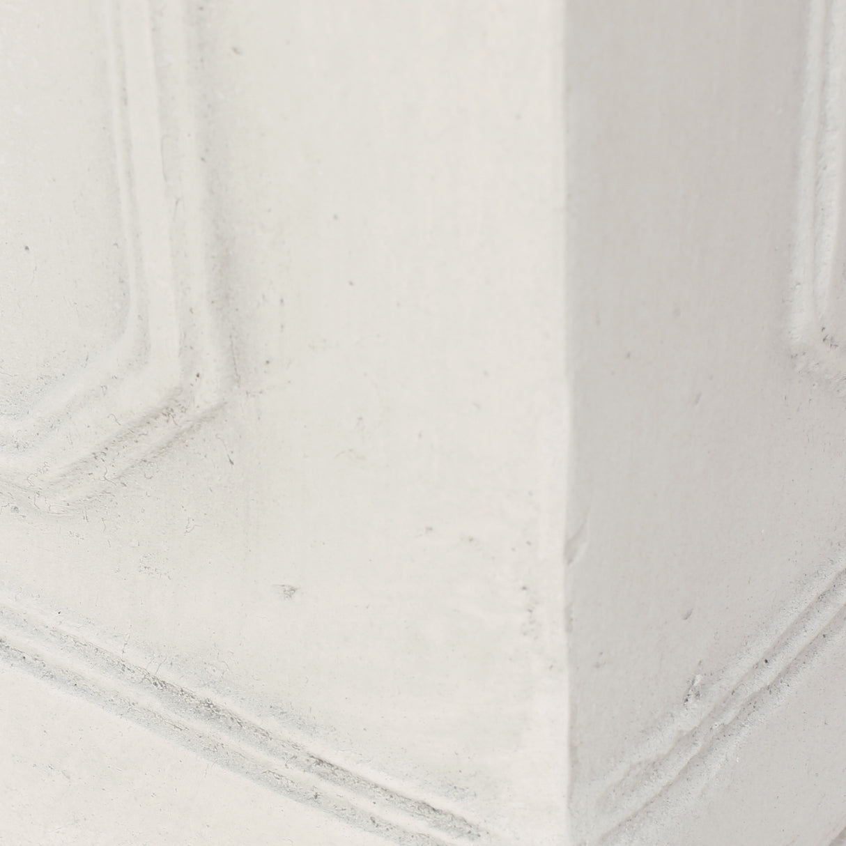 Square outdoor planter- white