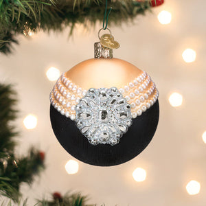 Classic-Audrey-Round-Ornament-Christmas-Ornaments