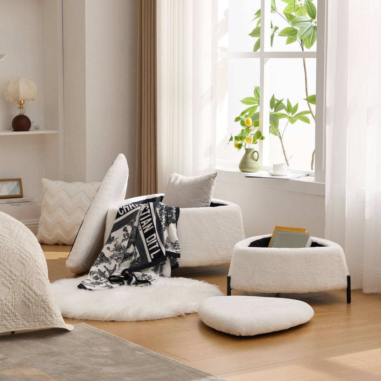 Upholstered Storage Ottoman Set With Reversible Lid