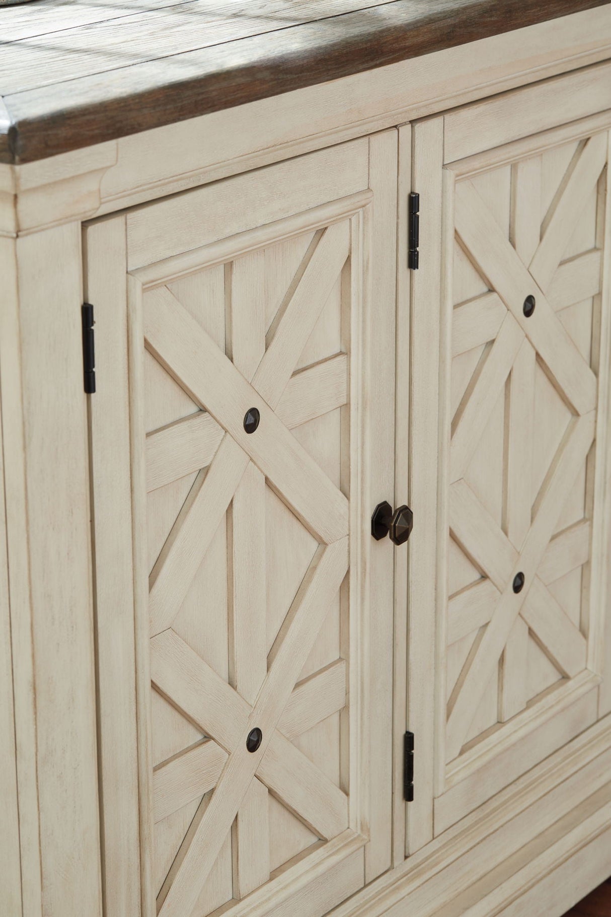 Bolanburg - Dining Room Set