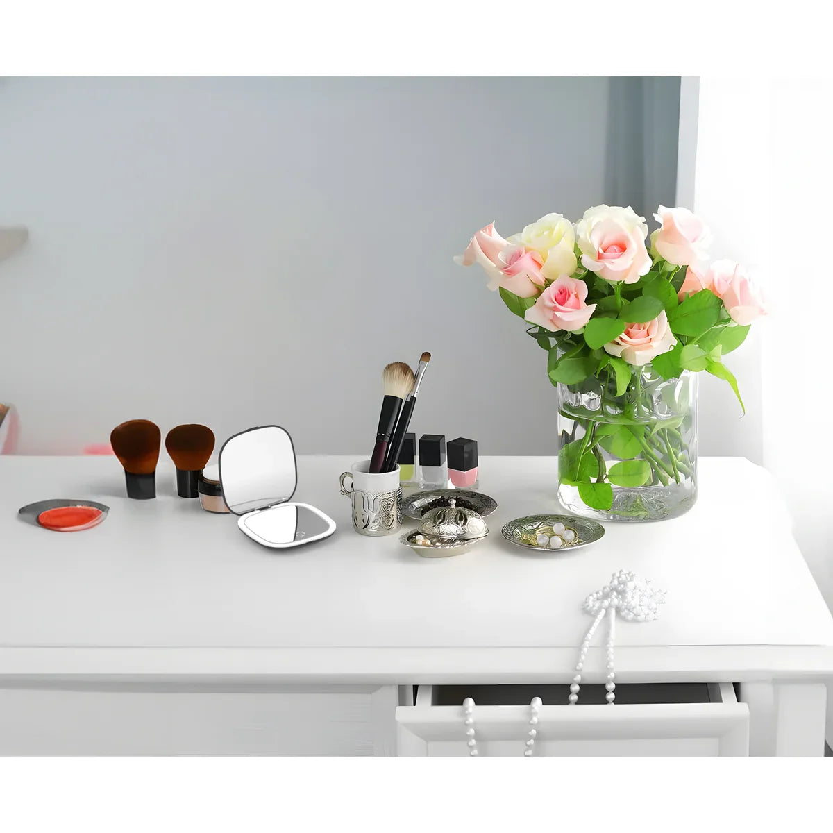 Black 1x/3x Magnifying Rechargeable LED Compact Makeup Mirror