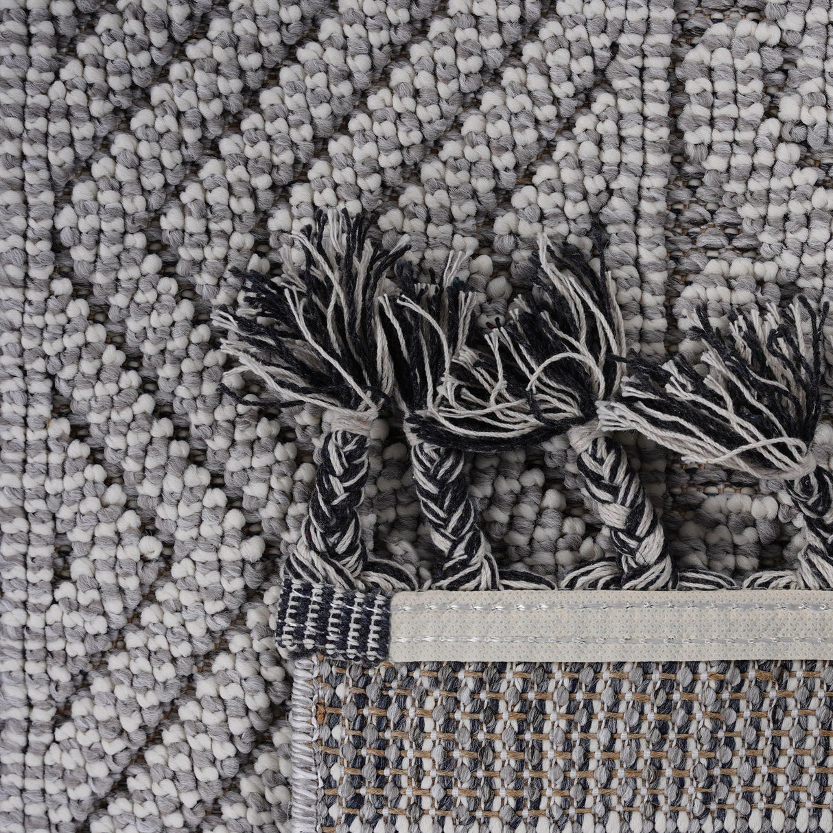Guros - Trendy Geometric Indoor / Outdoor Rug