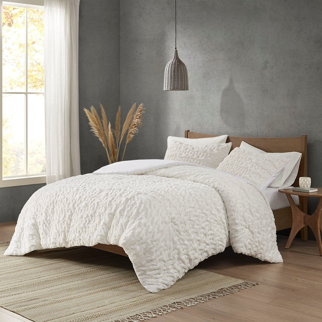 Full/Queen Ruched Fur Down Alternative Comforter Set
