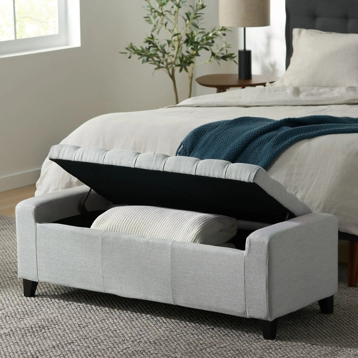 Guernsey - Ottoman Storage With Tufted Top