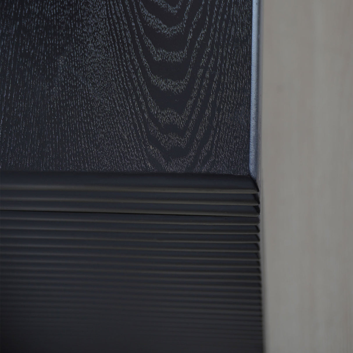 47" Modern Black Wood Console Table with Ribbed Legs