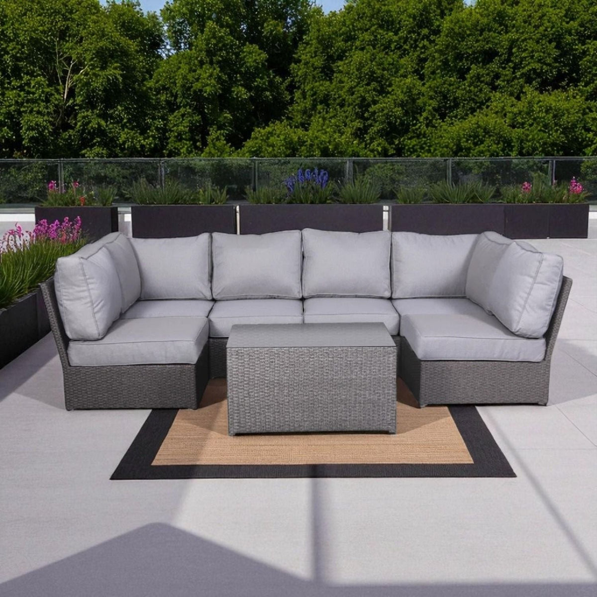 Comfortable Modern Patio Rattan Sectional Set With Cushions