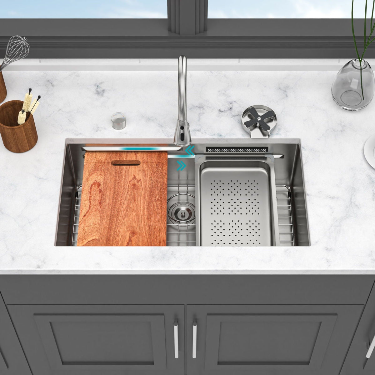Undermount Stainless Steel Kitchen Sink With Pull Down Faucet & Ledge Workstation