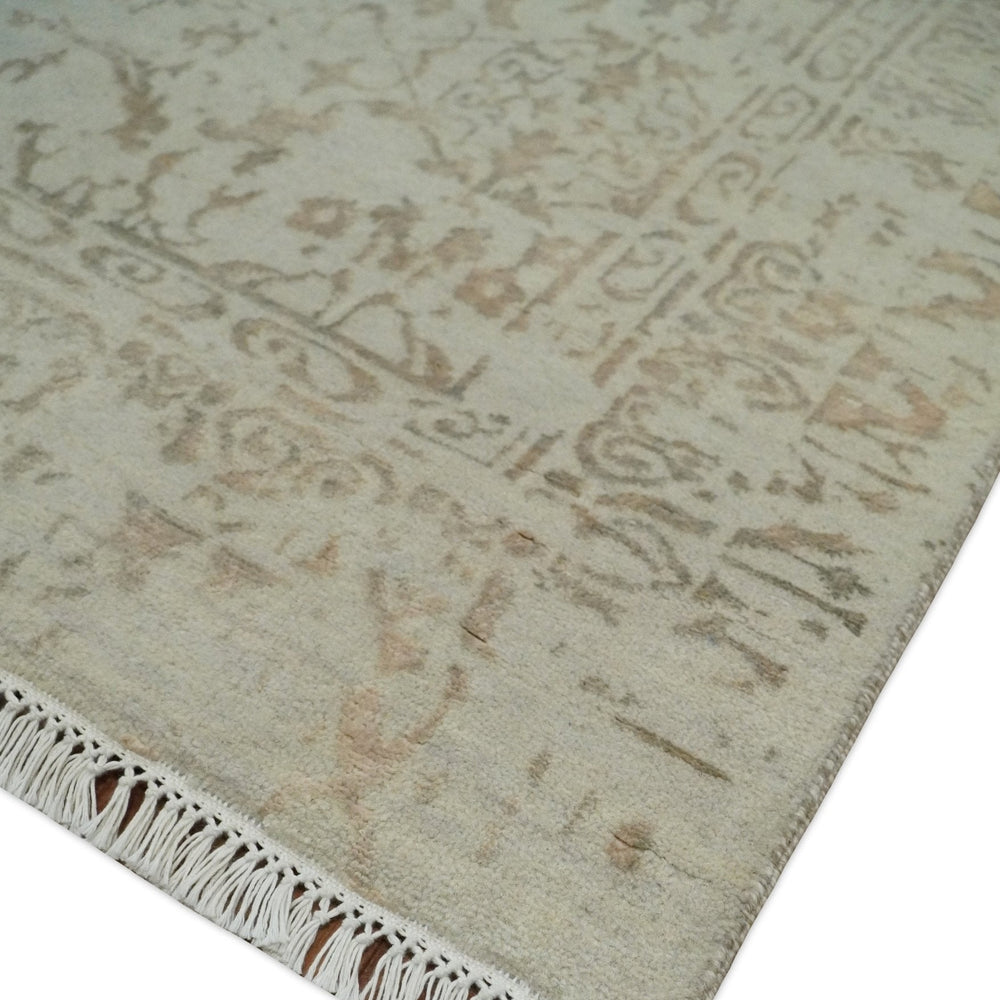 5x7 Fine Hand Knotted Beige and Brown Traditional Style Antique Wool and Silk Rug