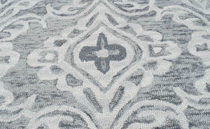 Traditional Ivory And Gray Hand Tufted Wool Area Rug