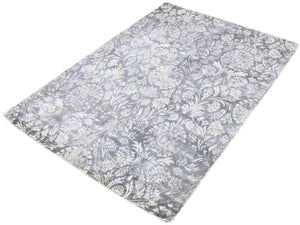 Modern Floral Silver And Ivory Hand Loom Viscose 5x8 Area Rug