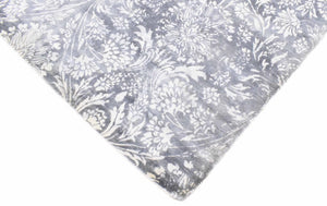 Modern Floral Silver And Ivory Hand Loom Viscose 5x8 Area Rug