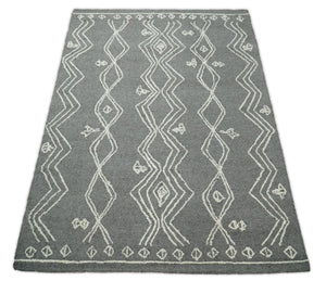5x8 Gray and White Tribal Hand Tufted Textured Loop Area Rug