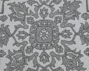 Gray and Silver Traditional Design Hand Tufted 5x8 Wool Area Rug