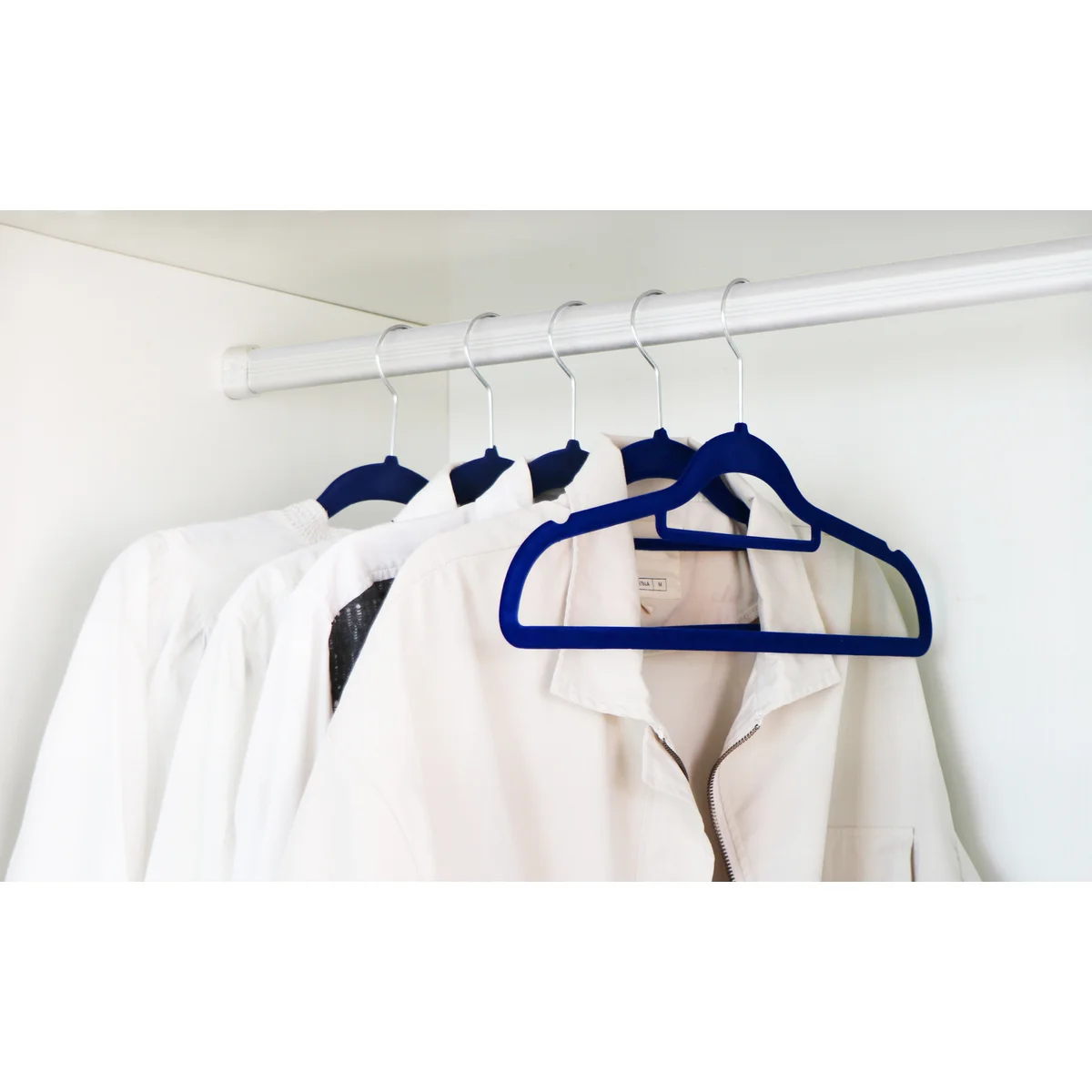 120 Pack of Premium Velvet Non-Slip Hangers with 360 Degree Rotatable Hook