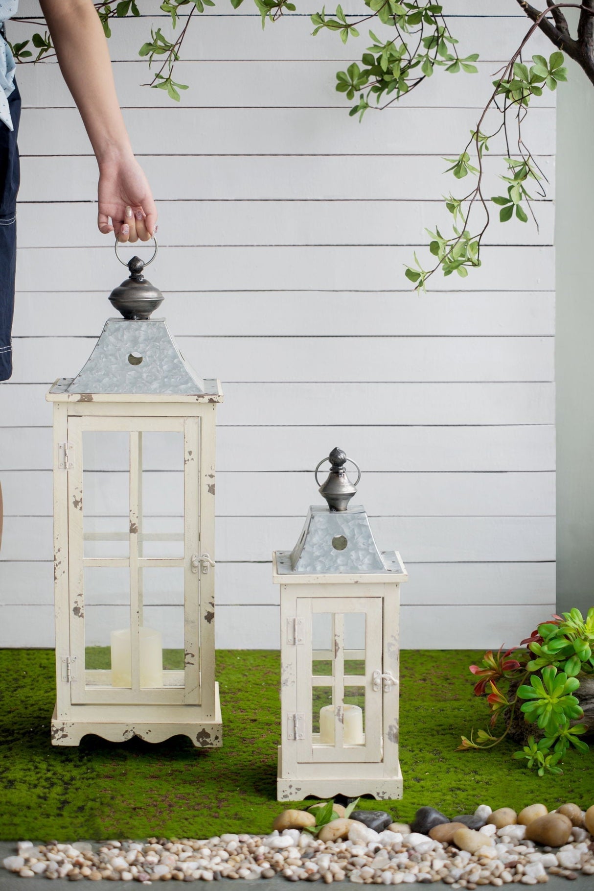 Wooden Candle Lantern Decorative Hurricane Lantern Holder