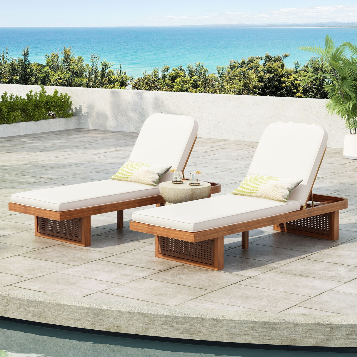 Outdoor Lounge Chair with Acacia Wood Frame and Rattan Weave