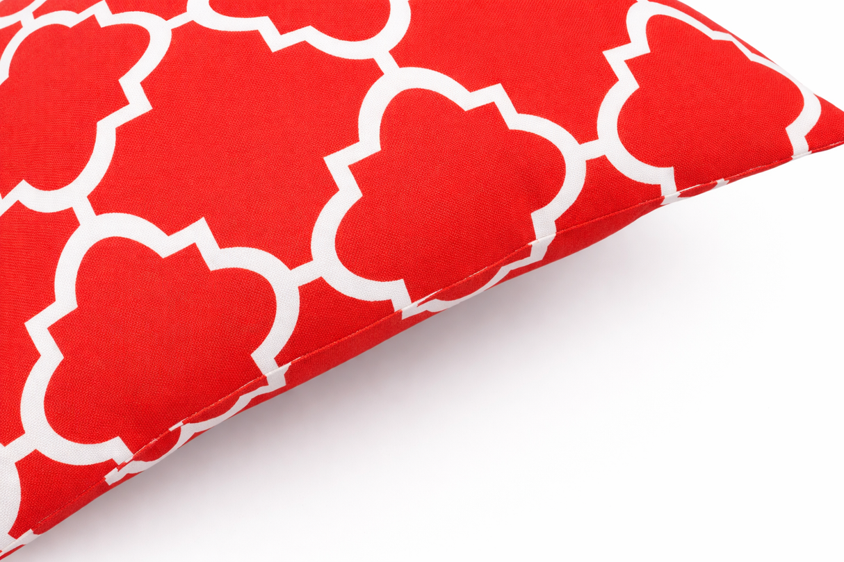 2 Pack Outdoor Throw Pillows, Waterproof & Fade-Resistant Patio Cushions (18x18 Inch, Plaid Red)