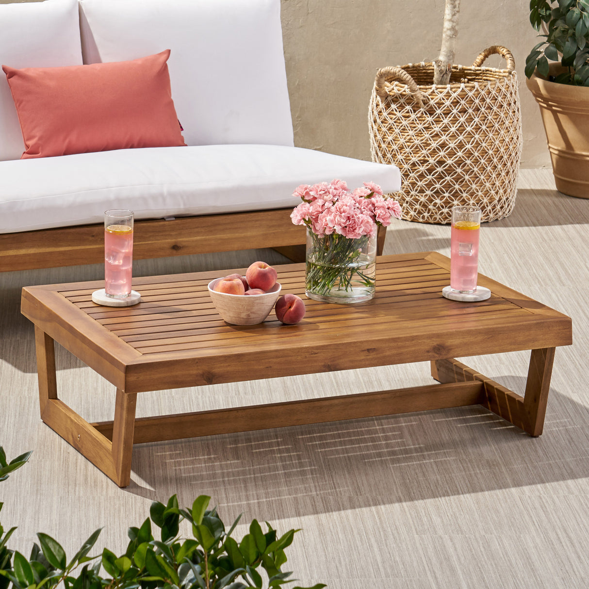 Sherwood outdoor coffee table