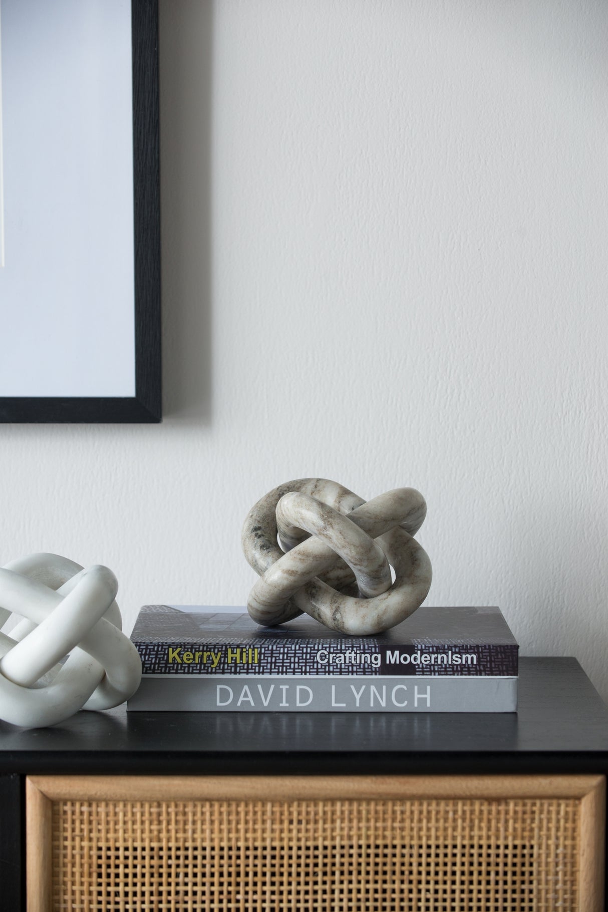 6x6x6'-Decorative-Marble-Chain-Sculpture,-Cream-Decorative-Objects