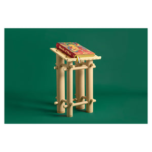 Shigeru Ban. Bookstand