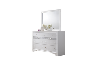 Traditional Style Queen 4-Pc Storage Bedroom Set Made with Wood in White
