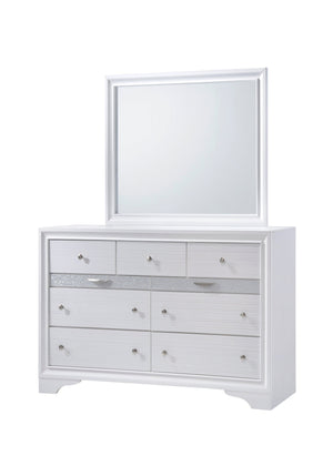 Traditional Style Queen 4-Pc Storage Bedroom Set Made with Wood in White