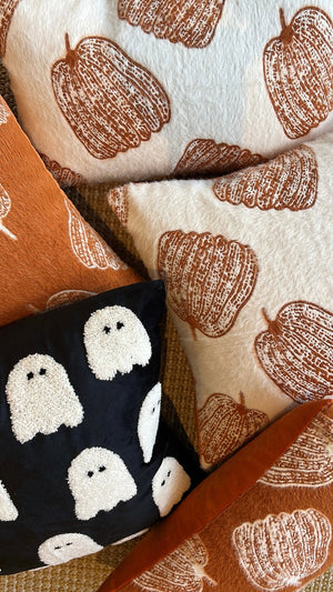 White pumpkin lumbar pillow cover