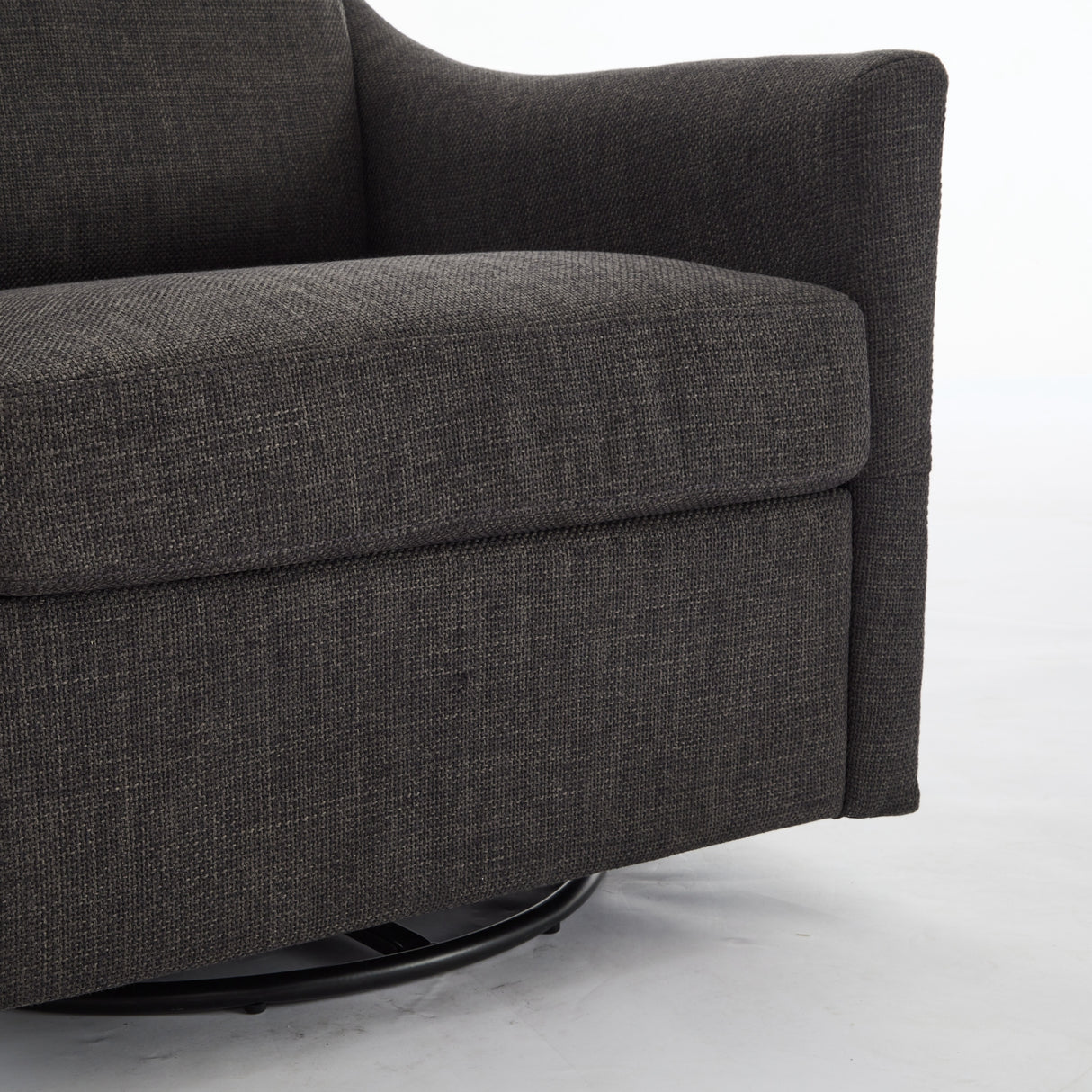 Cooper Ultimate Swivel Lounge Chair With USB Charging