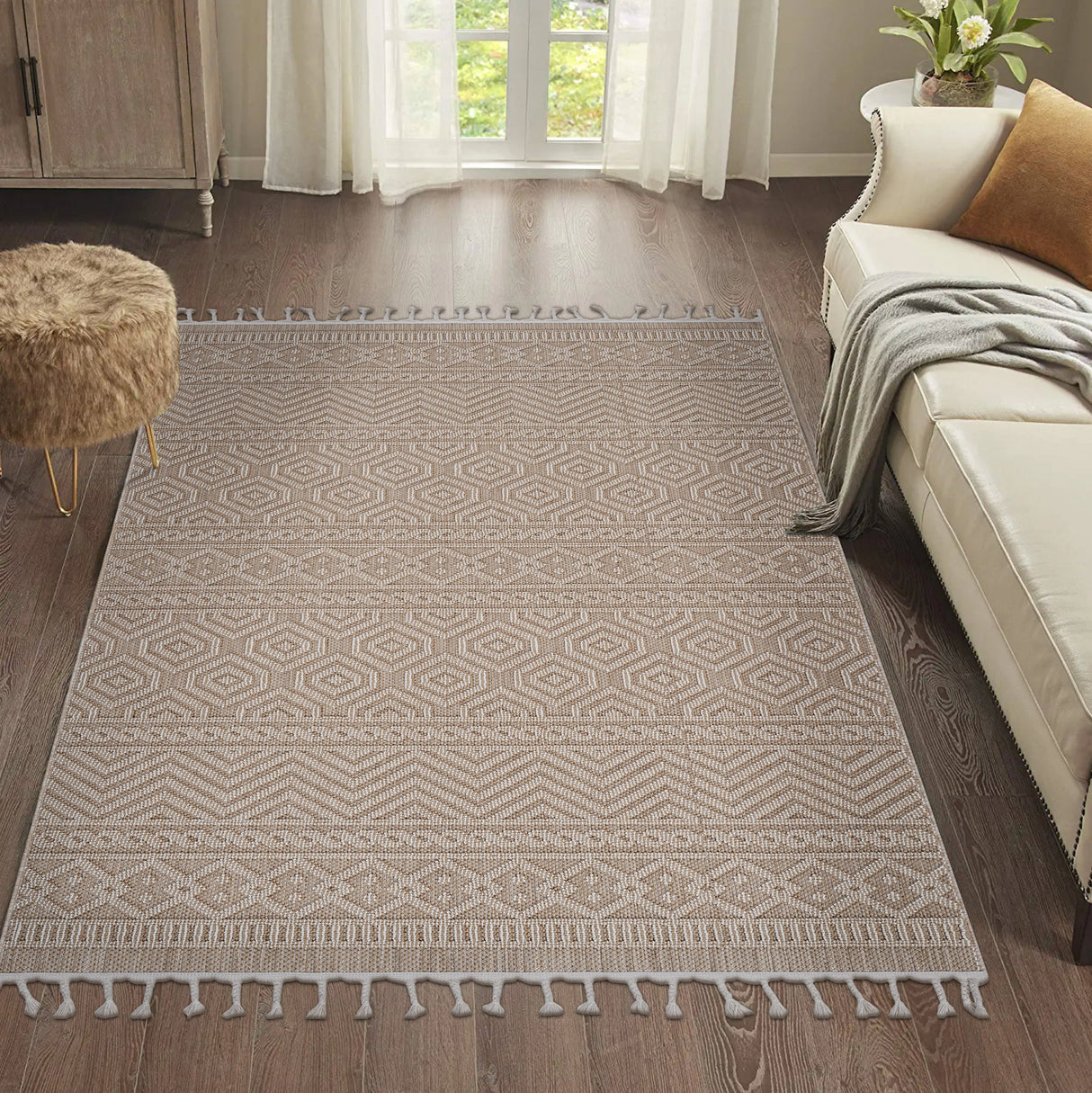 NAAR Guros Collection Geometric Indoor/Outdoor Area Rug