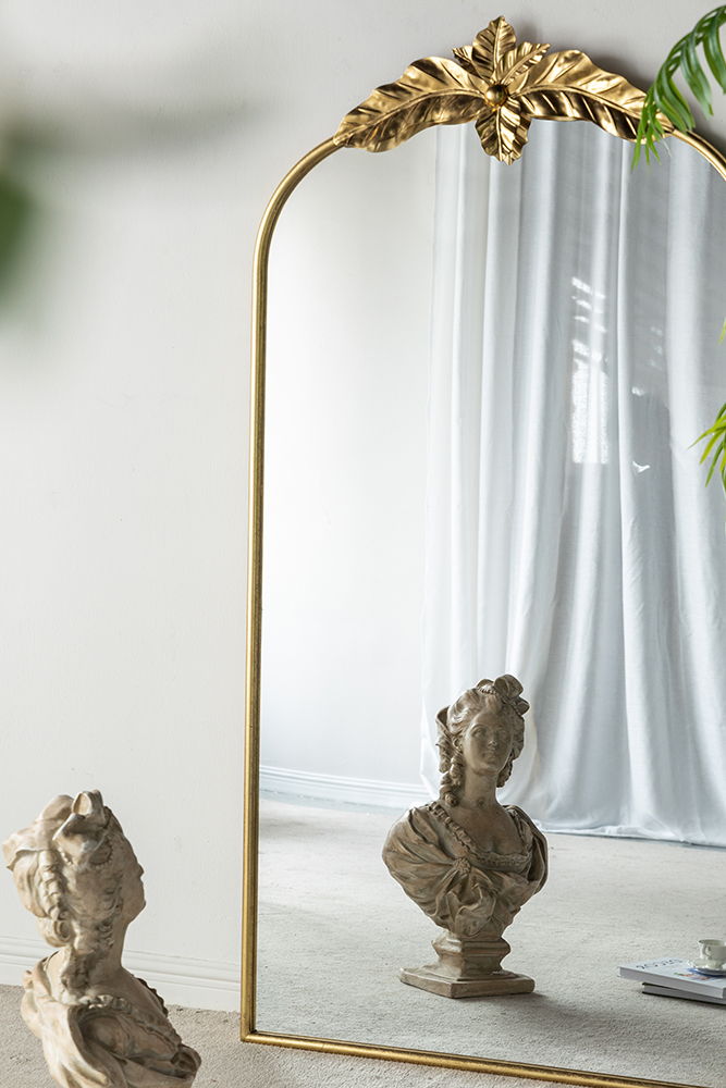 Arched Wall Mirror with Metal Frame