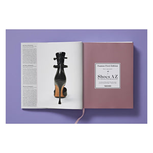 Shoes A–Z. The Collection of The Museum at FIT (German, French, English) (FFE)