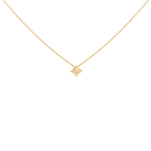 10K Yellow Gold 1/5 Cttw Bezel Set Princess Diamond Kite Shaped Solitaire Pendent Necklace