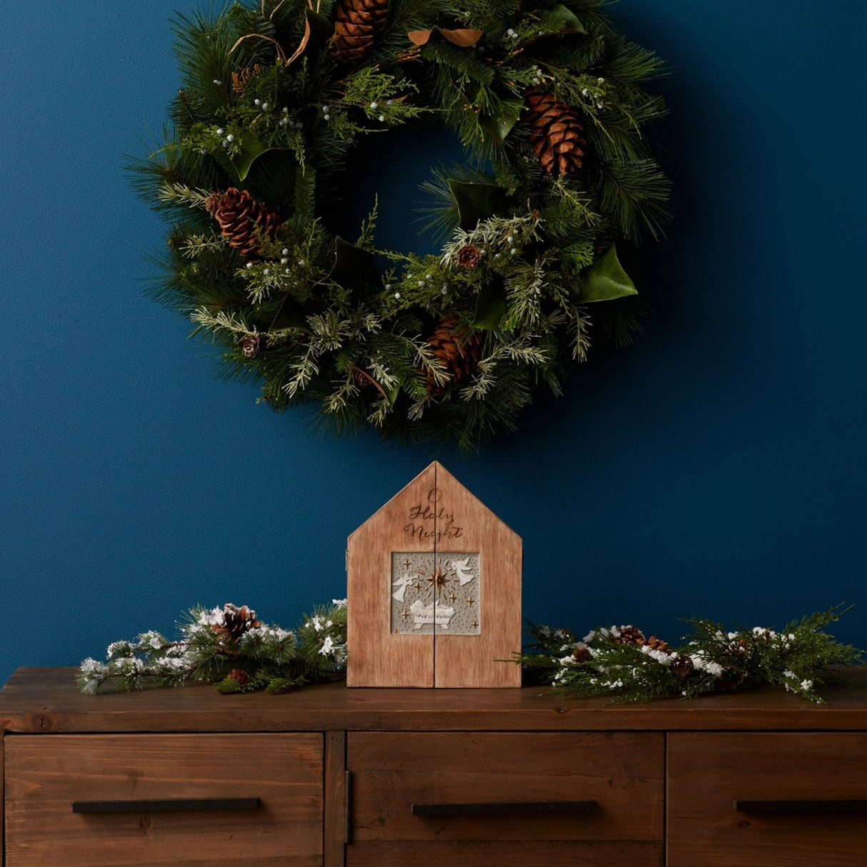 Nativity Arch Box with Tri Fold Design 16"L