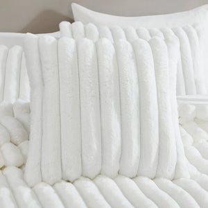 Everett 4-Piece White Micro Mink King Bedding Ensemble