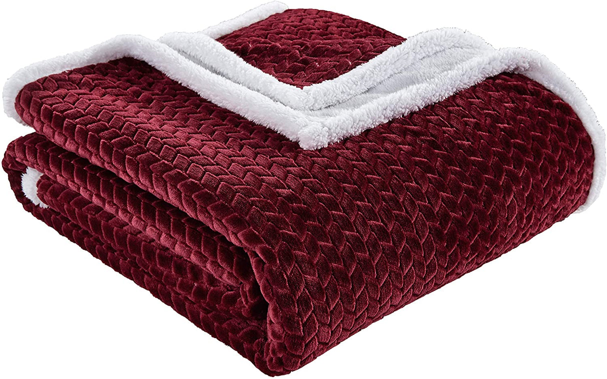 Homeessentials ultra lush heavy sherpa throw blanket (50" x 60")