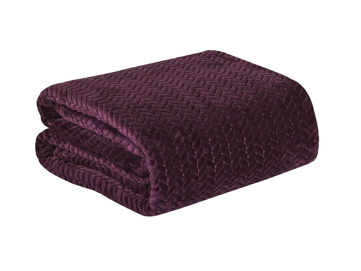 Decor&More HomeEssentials Extra Heavy and Plush Chevron Braided Microplush Jacquard Blanket