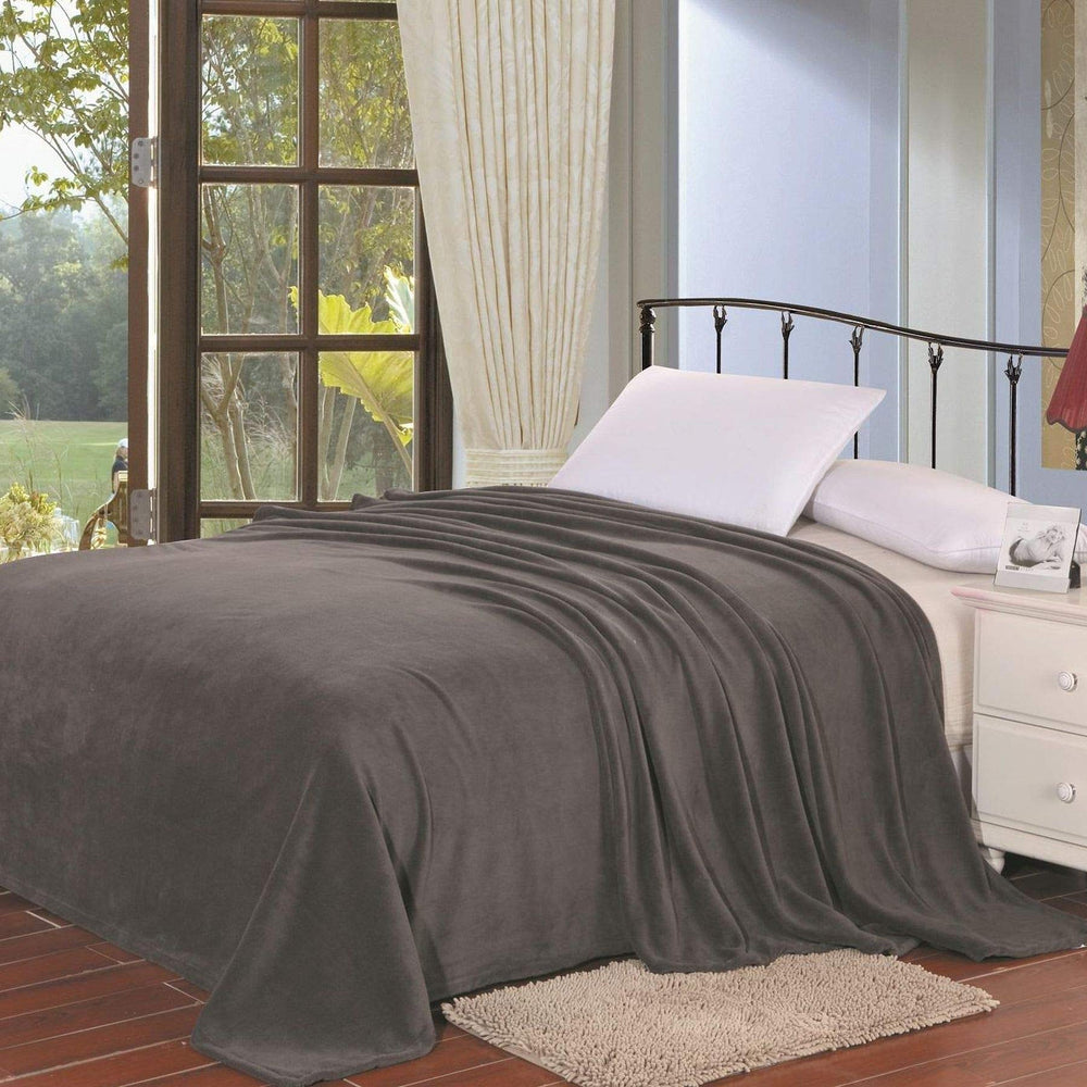 Decor&More Home Essentials Solid Microplush Blanket