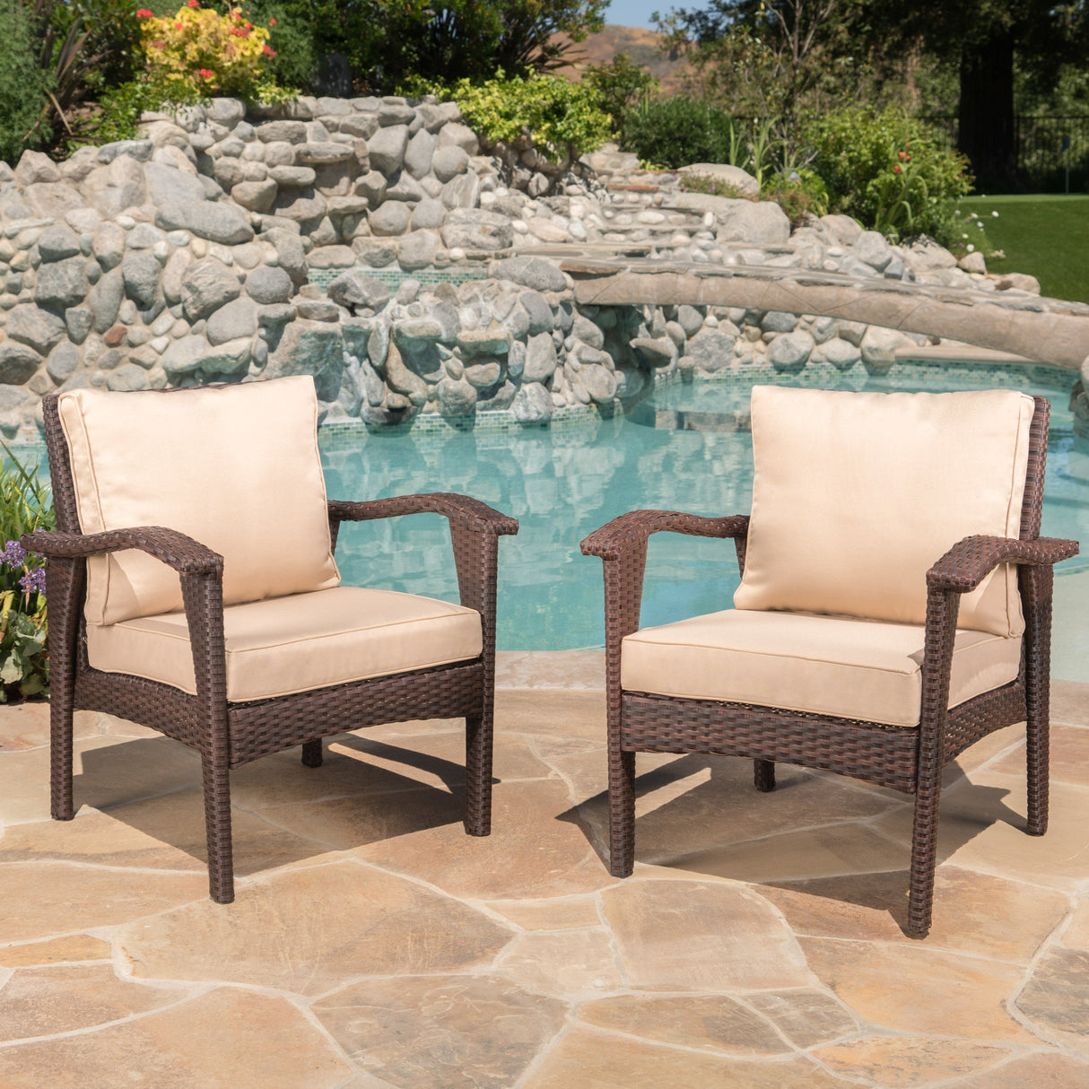 HONOLULU Brown Club Chair Set of 2 with Weather-Resistant Wicker Finish and Cushions