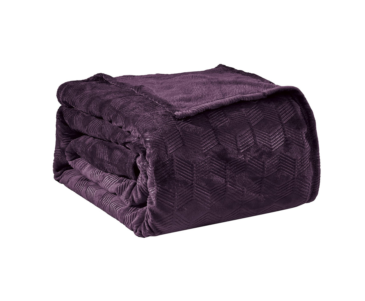 Ultra Plush by Decor&More Amrani Chevron Arrow Jacquard Microplush Blanket