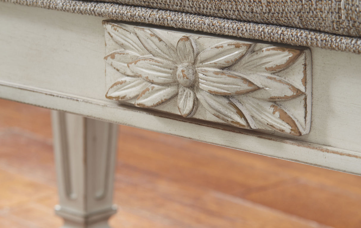 Realyn - Accent Bench - Antique White