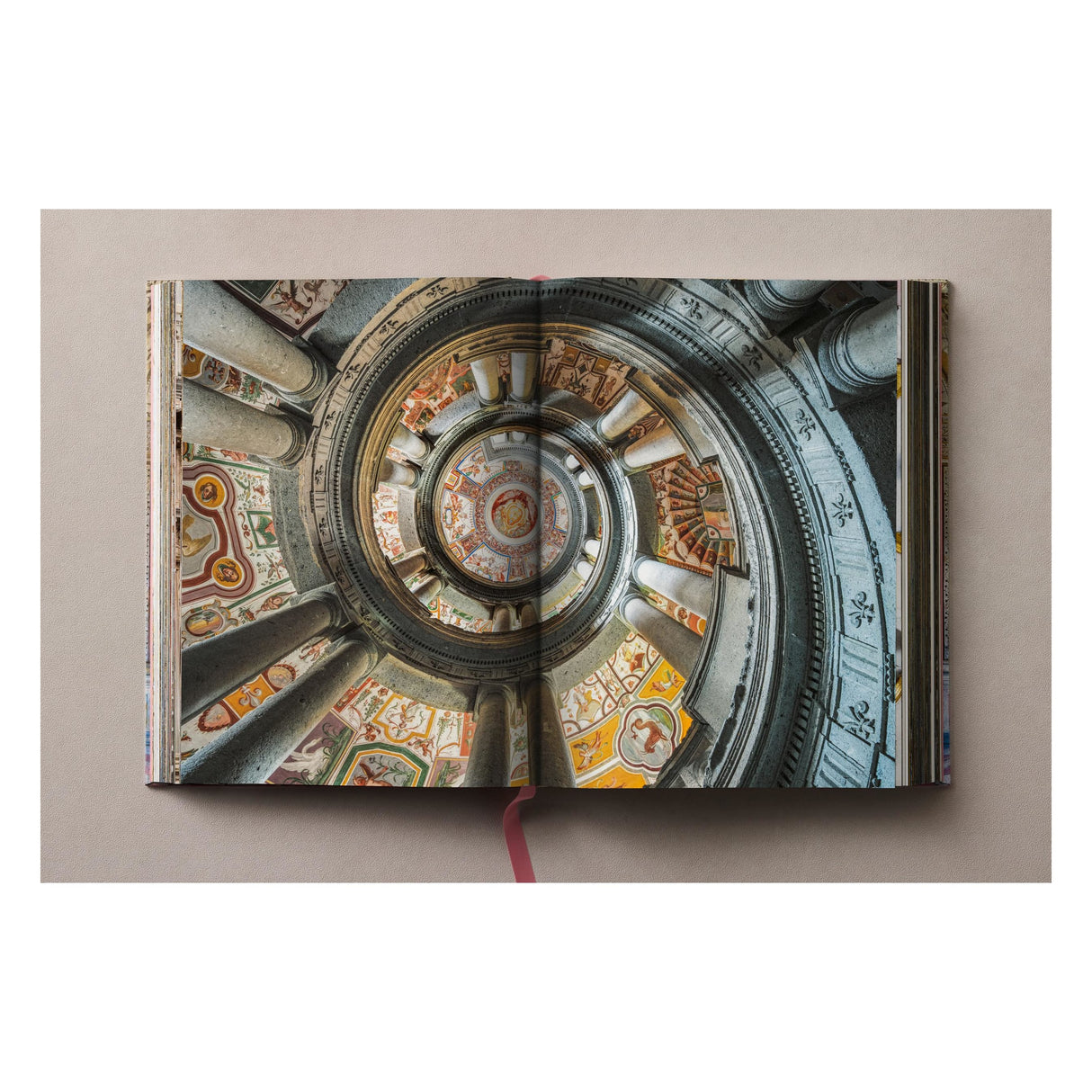 Massimo Listri. Italian Palaces (German, French, English)