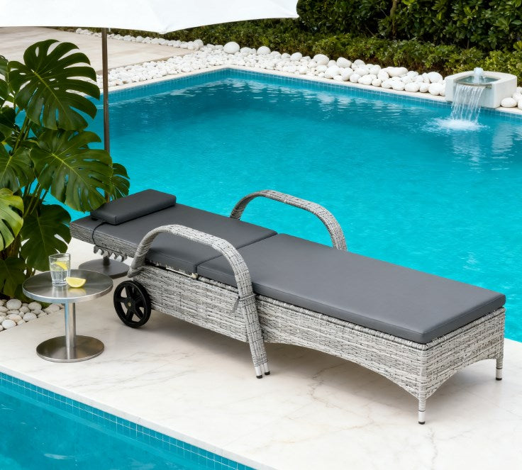 Adjustable Backrest Rattan Pool Lounge Chair