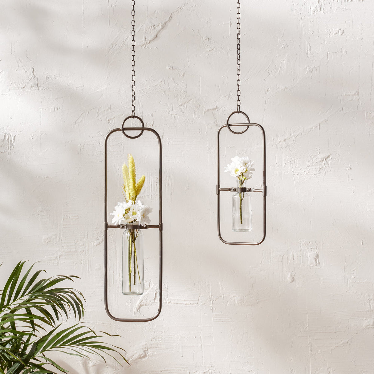 Hanging Bottle Vase in Metal Frame (Set of 2)