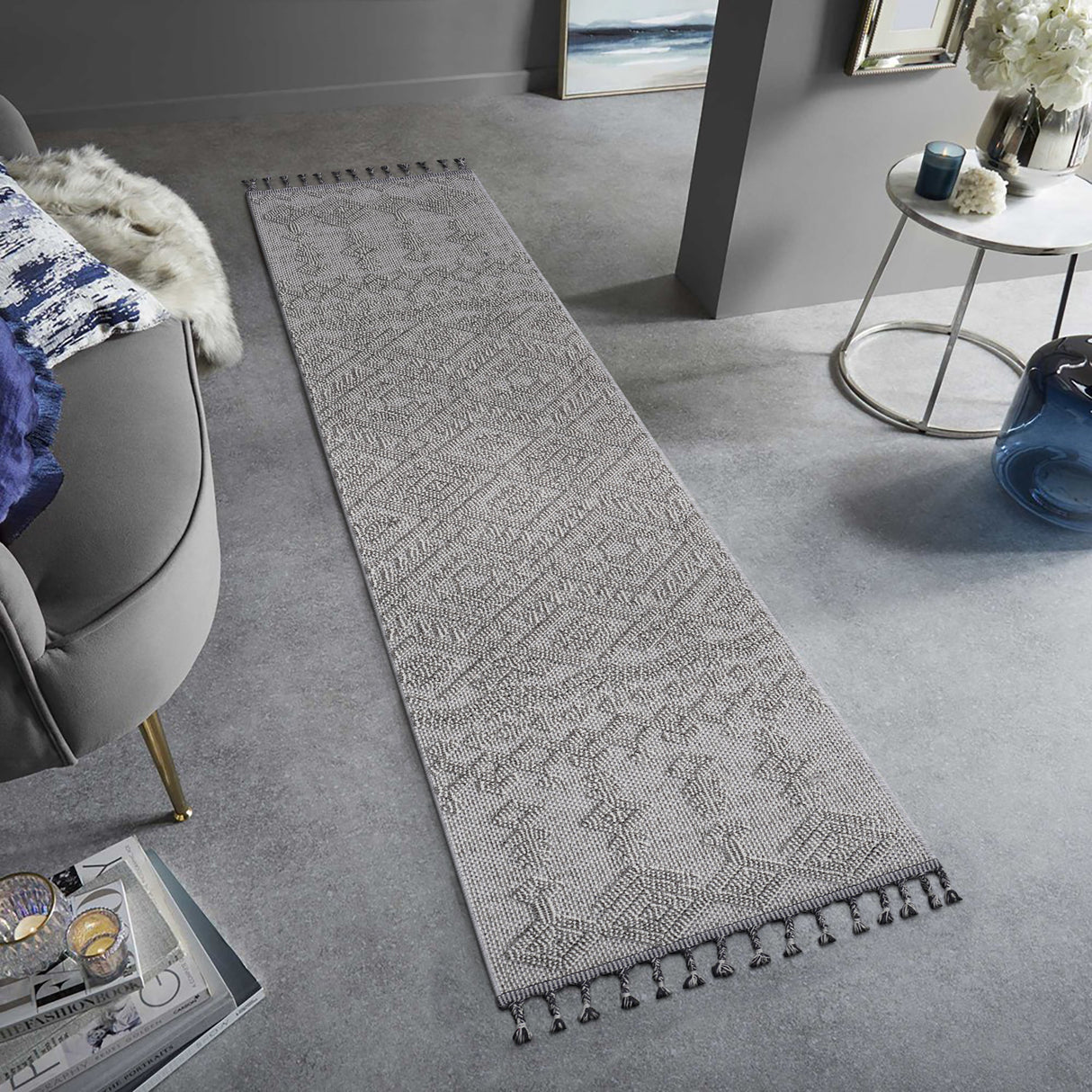 NAAR Guros Collection Traditional Indoor/Outdoor Area Rug