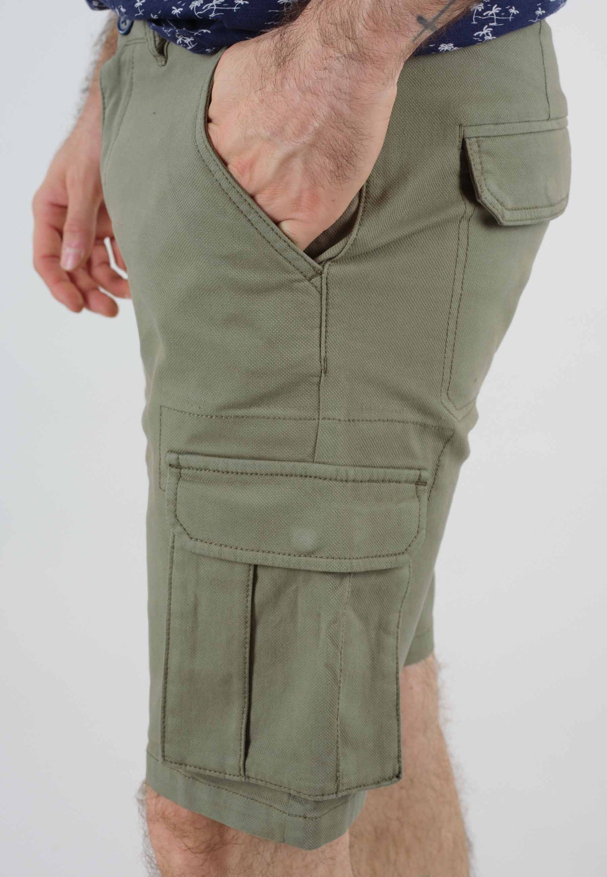 Deeluxe Kiwi Cargo Shorts