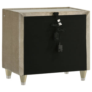 Lorient 4-piece California King Bedroom Set Ivory and Camel