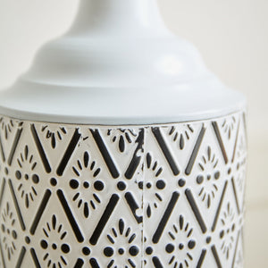 Modern Floor Vase Set Metal Vases With Geometric Pattern, 3 Piece Home Decor Set - White / Black